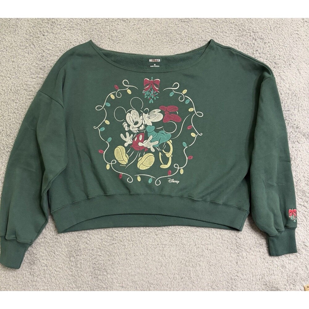 Hollister Disney Festive Minnie Mouse Kissing Mickey Mouse Mistletoe Sweater M